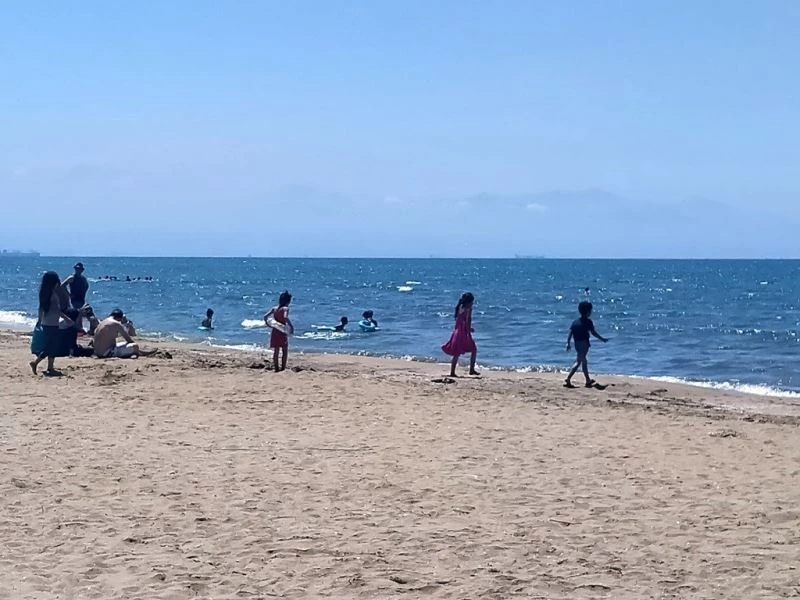 Burnaz Plajı sezonu açtı
