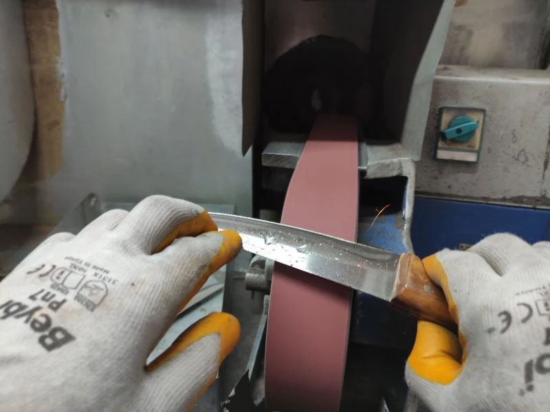 Kaliteli bıçakları yanlış bileterek ziyan etmeyin
