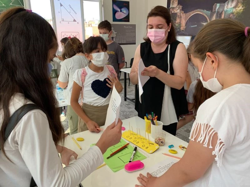 Çocuklar hem öğrenecek hem eğlenecek
