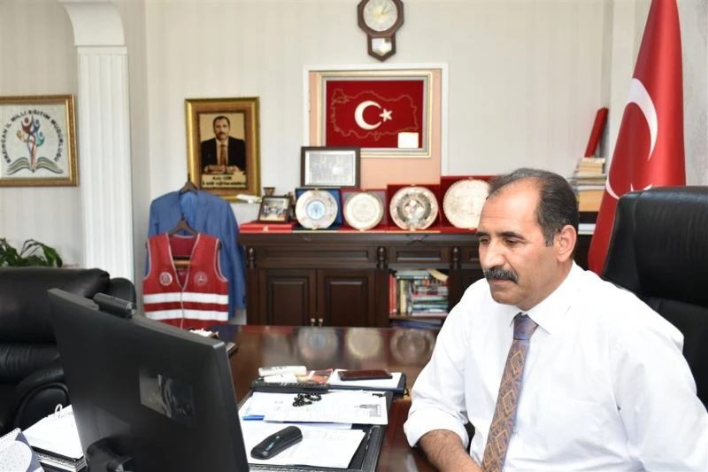 Erzincan’da kurulacak olan ‘Deneyap Teknoloji Atölyelerine’ ilişkin bilgilendirme toplantısı yapıldı
