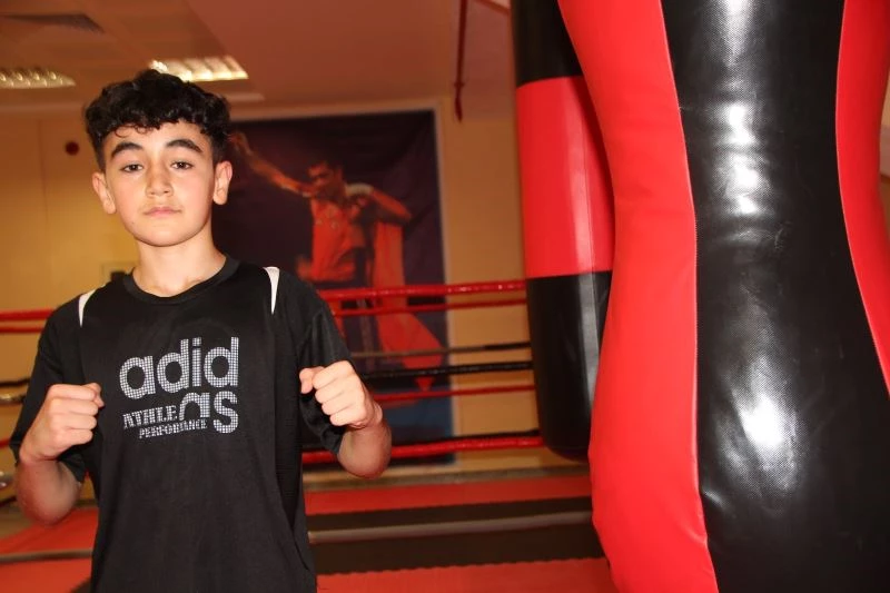  Boksa başladığı 7’inci ayında Türkiye Şampiyonu oldu
