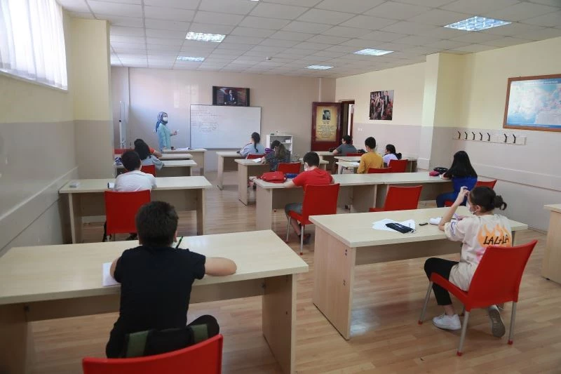 Denizli Büyükşehir ’Telafide Ben de Varım’ eğitimlerine başladı
