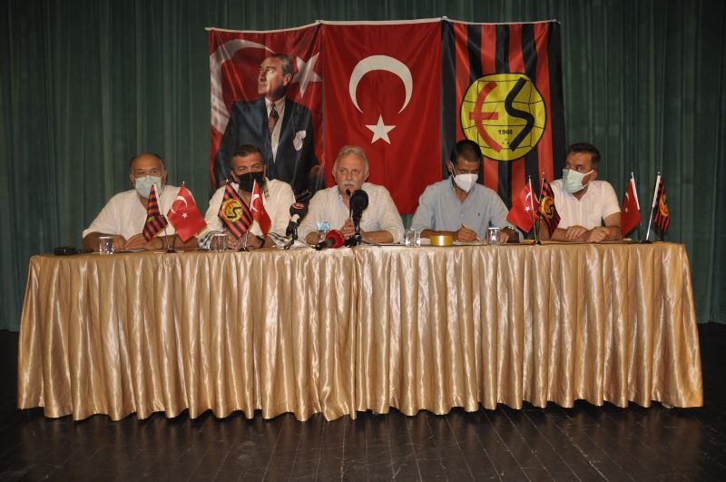 Eskişehirspor yönetimine aday liste bulunamıyor
