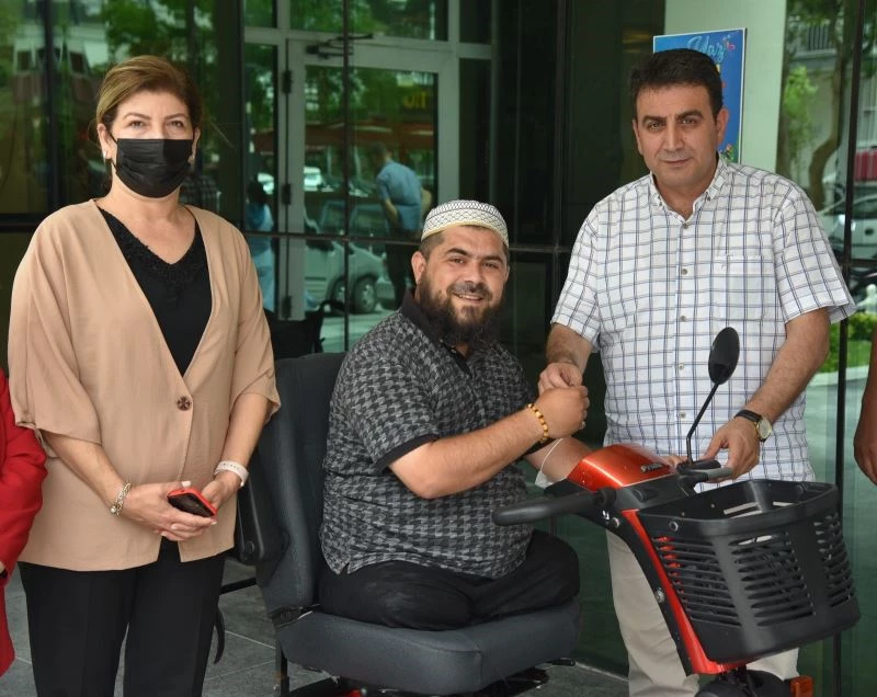 Yunusemre ile engelleri aşıyorlar
