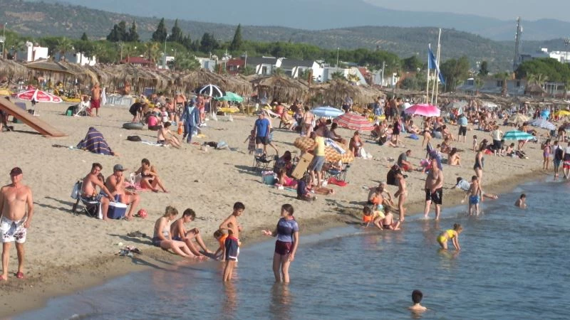 Kuzey Ege’de esnaf bayramdan umutlu
