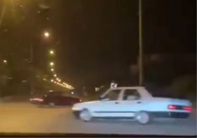 Trafiği durdurup drift yapan magandalar böyle görüntülendi
