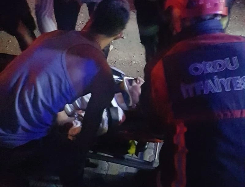 Yük asansörü boşluğunda yaralandı
