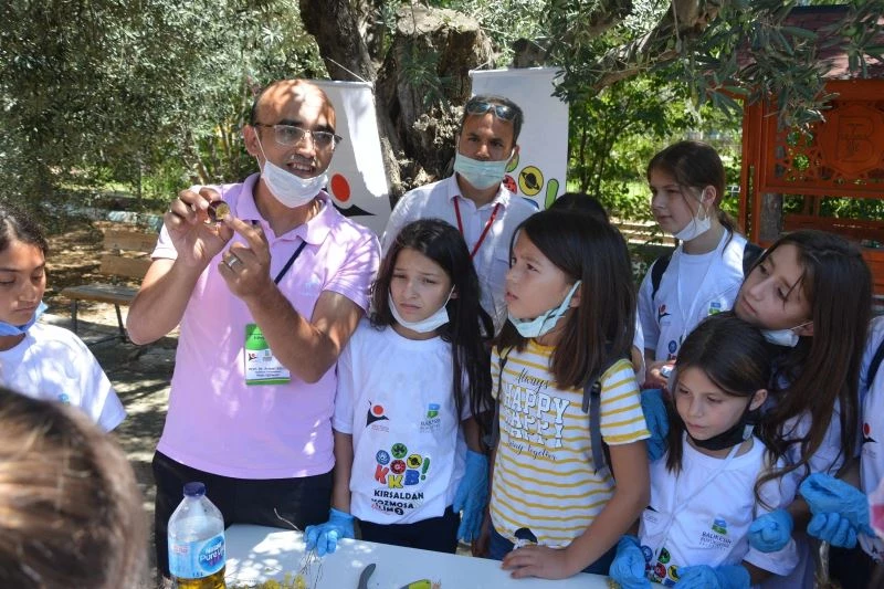 Altınoluk MYO’dan eğitime destek
