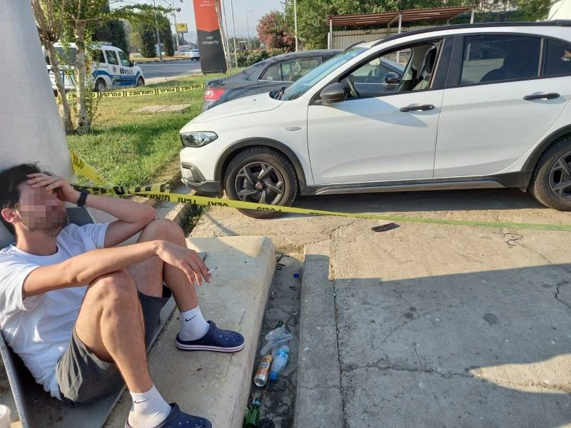 Aşırı dozda uyuşturucu aldığı belirtilen genç, tatile giderken direksiyon başında hayatını kaybetti
