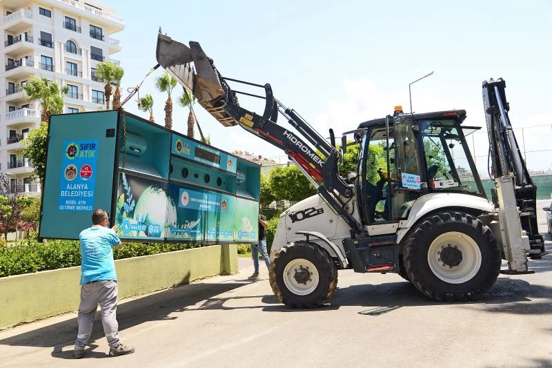 Alanya’da mobil atık getirme merkezlerinin kurulumu devam ediyor
