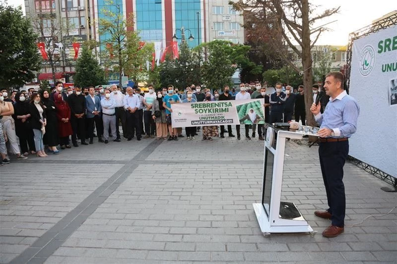 Srebrenitsa Soykırımı’nda hayatını kaybedenler Gaziosmanpaşa’da anıldı
