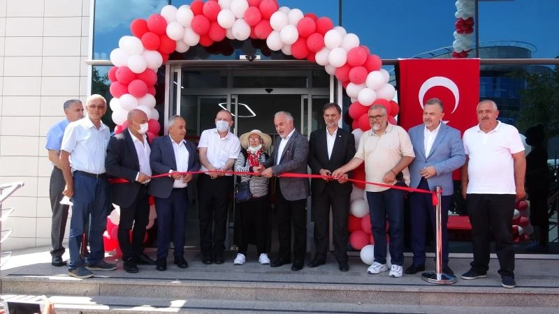 Pendik’te hayırsever vatandaşın bağışıyla Sümer Günay Kan Alma Birimi açıldı
