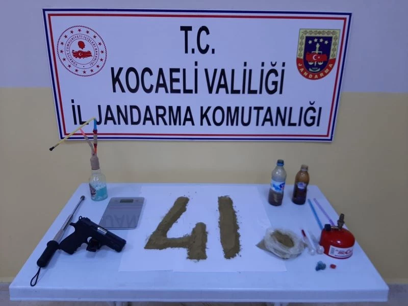 Uyuşturucu tacirine jandarmadan operasyon: 1 gözaltı
