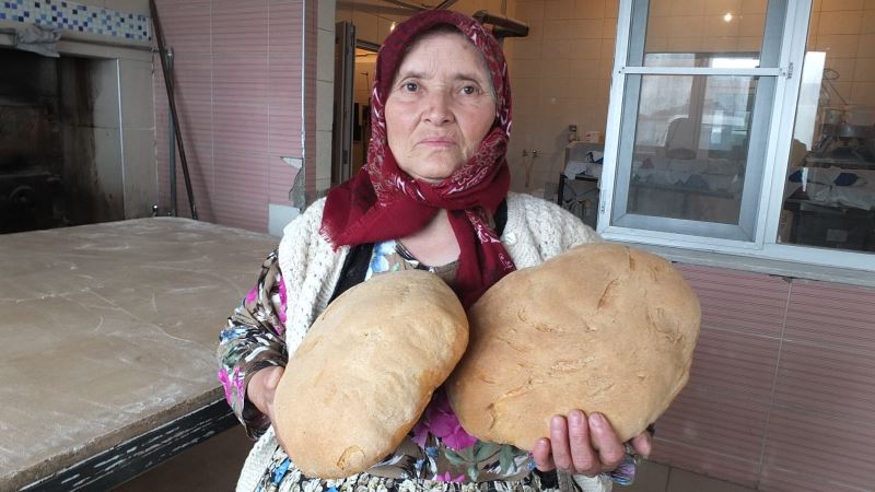 Çevresine satarak başladı şimdi ekmek imparatoru oldu
