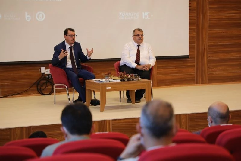 Bartın Üniversitesindeki panelde 1960’tan 2016’ya darbeler konuşuldu
