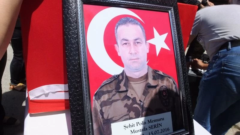 15 Temmuz Şehidi Mustafa Serin mezarı başında anıldı
