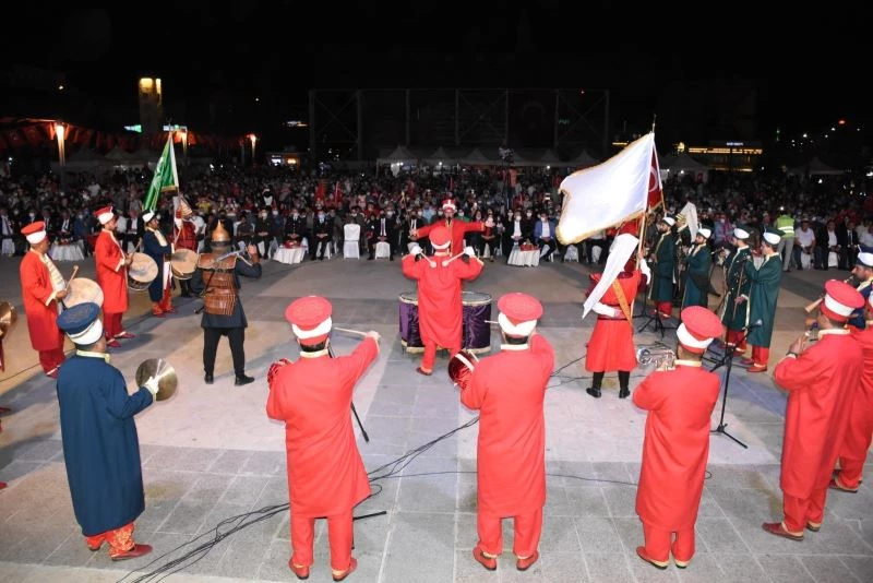 15 Temmuz’un yıl dönümünde Kırşehirliler meydana akın etti
