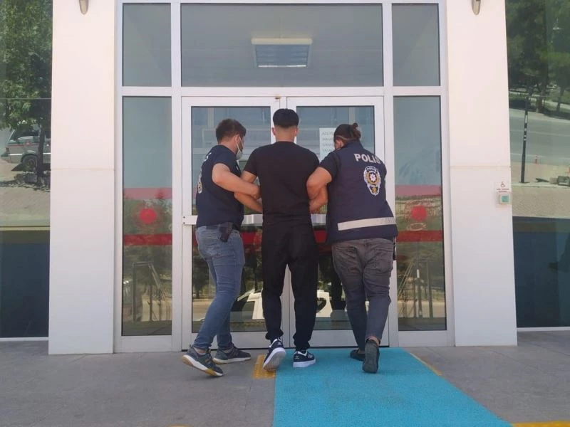 Burdur’da imamı bıçaklayan saldırgan yakalandı

