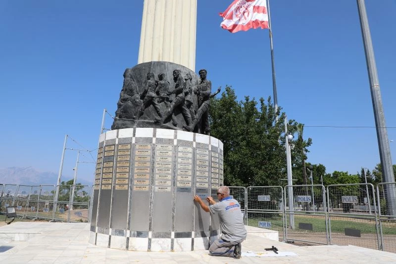 Şehitler Anıtı’nda eksik olan 30 Şehidin isim levhası eklendi
