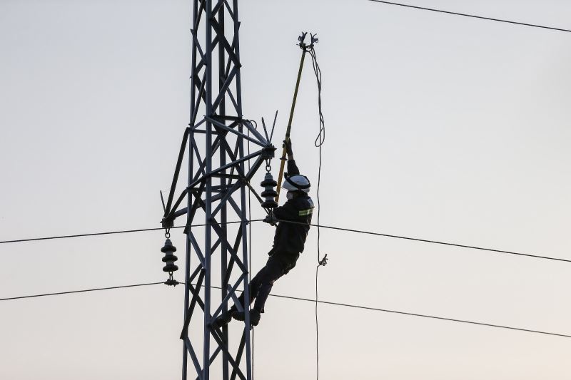 UEDAŞ ekipleri bayramda kesintisiz enerji için mesaide
