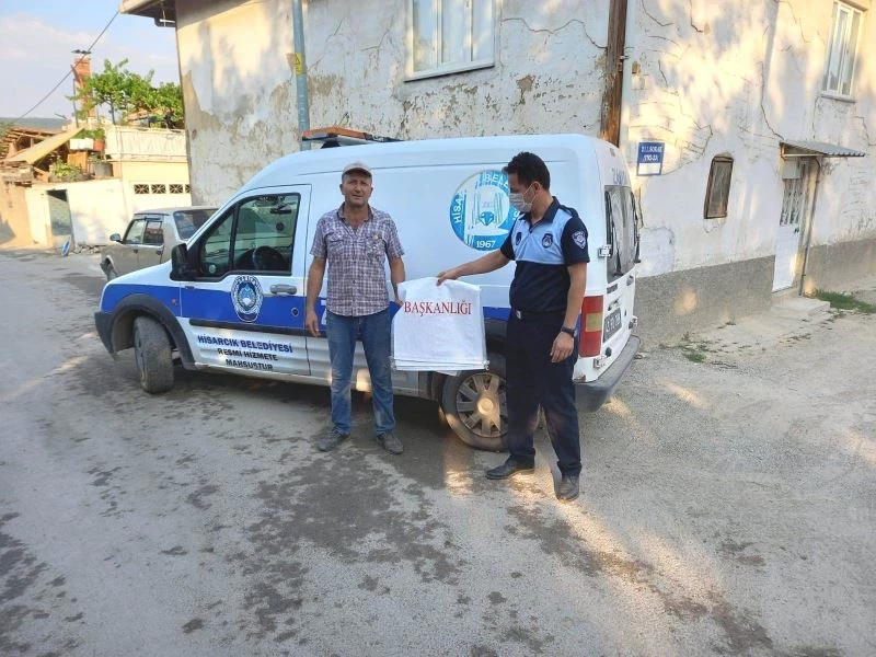 Hisarcık Belediyesi 5 bin kurban atık poşeti dağıttı
