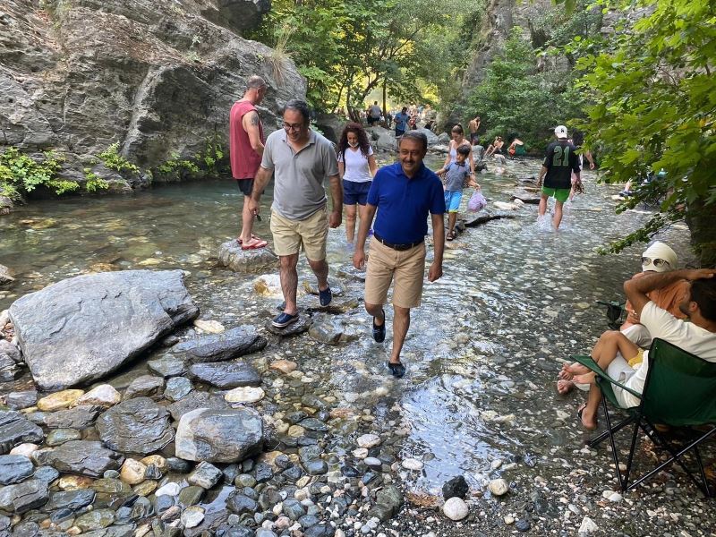 Vali Şıldak, Şahinderesi’nin turizm alanında cazip bir lokasyona sahip olduğunu söyledi
