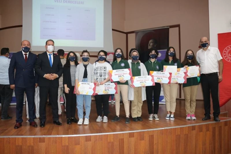 Devrek SCU Fen Lisesi’nin başarısı yarışmaya damgasını vurdu
