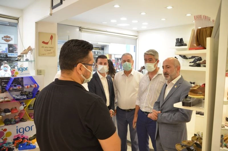 CHP Genel Başkan Yardımcısı Öztunç ve Belediye Başkanı Oktay esnaflarla görüştü
