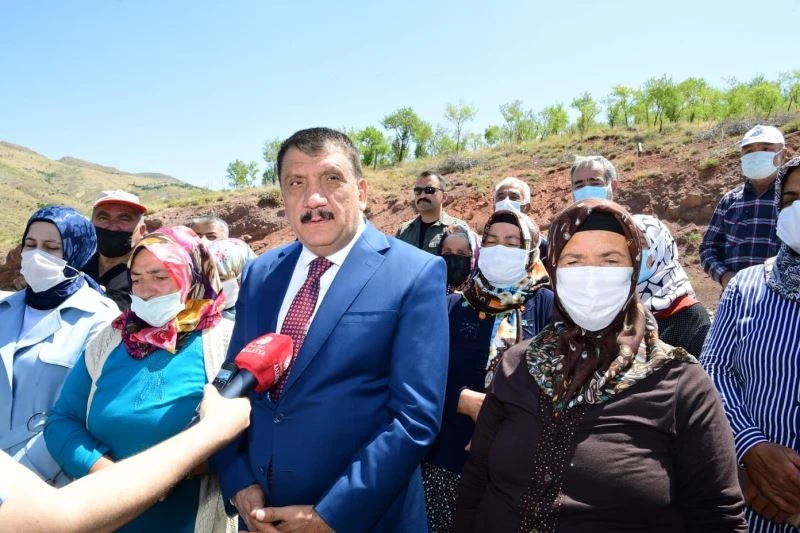 Gürkan, Kuluncak’ta çalışmaları inceledi
