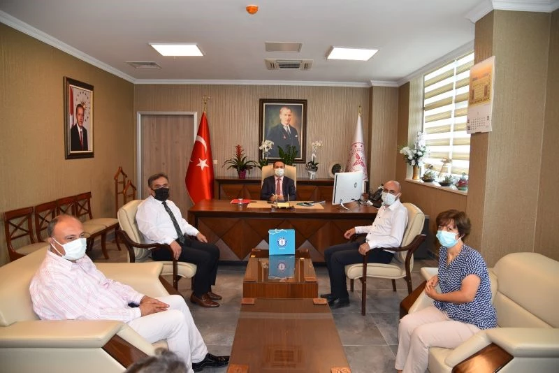 Manisa Sağlık Sen’den İl Sağlık Müdürü Erkuş’a ‘hayırlı olsun’ ziyareti
