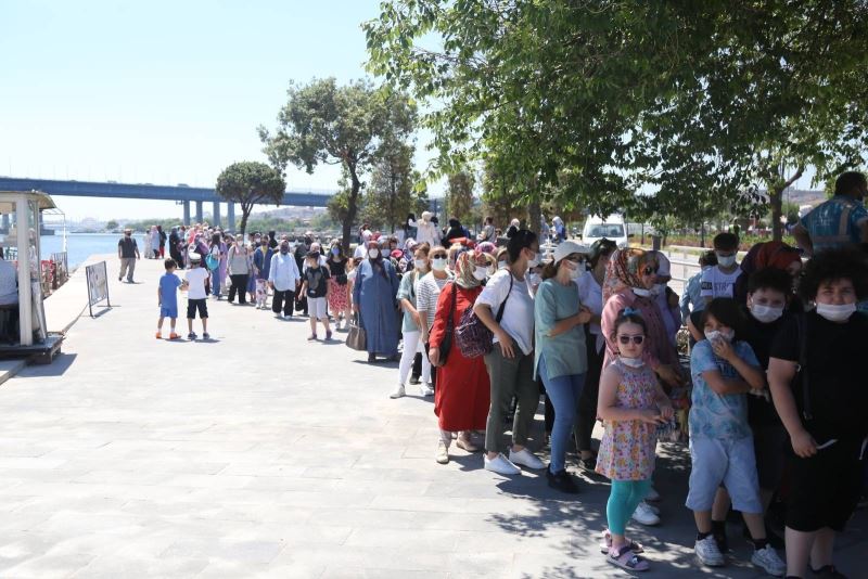 Eyüpsultanlılardan Boğaz gezilerine yoğun ilgi
