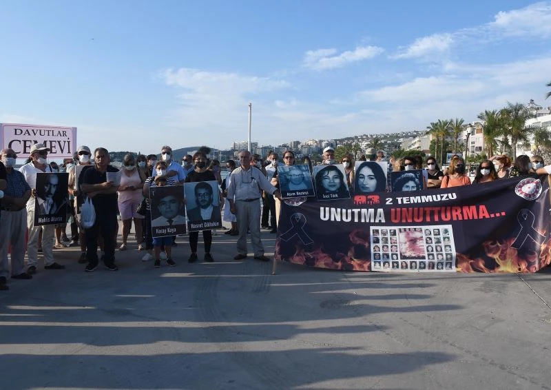 Kuşadası’nda Sivas katliamında hayatını kaybedenler anıldı
