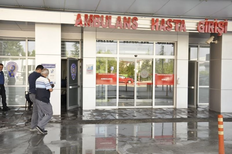 Acemi kasaplar sabahın erken saatlerinde soluğu hastanede aldı
