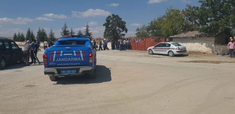 Damadın saldırısında ölen kayınpeder ve yeğeni defnedildi
