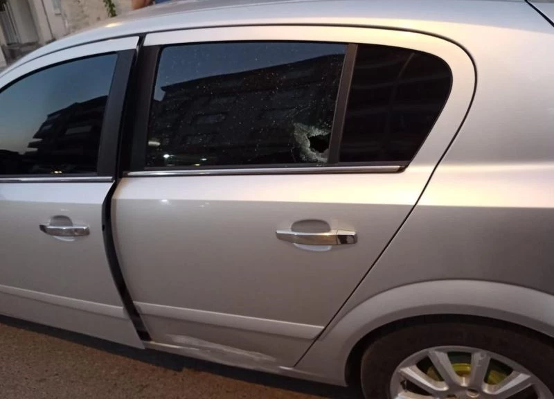 Husumetlisinin aracına tüfekle ateş açtı, yakalandı
