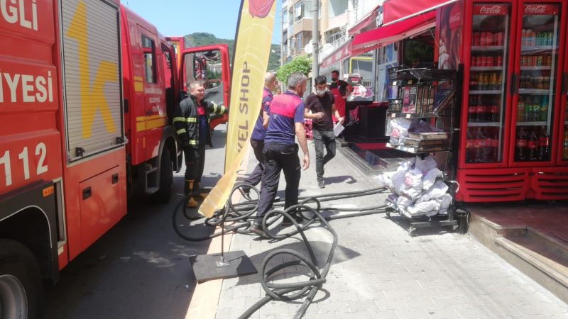 Yangın çığlıklarına itfaiye yetişti
