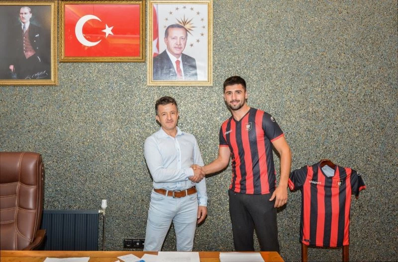 Uşakspor’da forvete takviye
