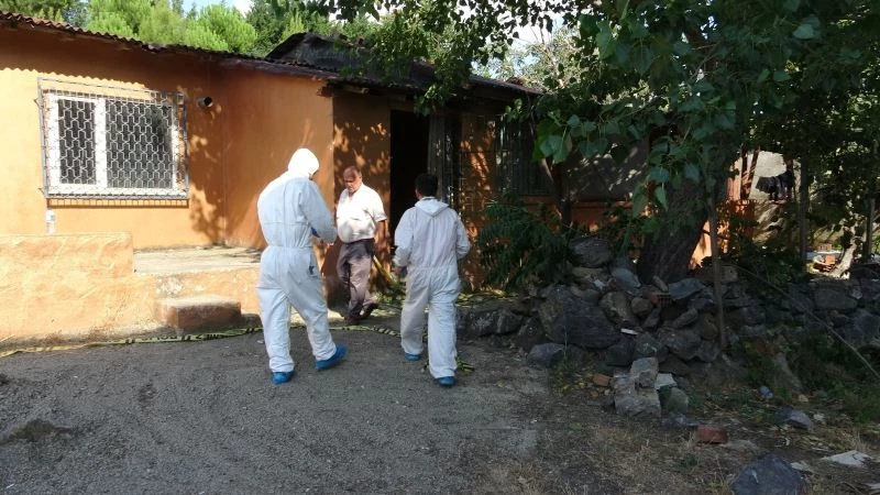 Fidye için rehin alıp işkence ettiler, para alamayınca öldürüp bahçeye gömdüler
