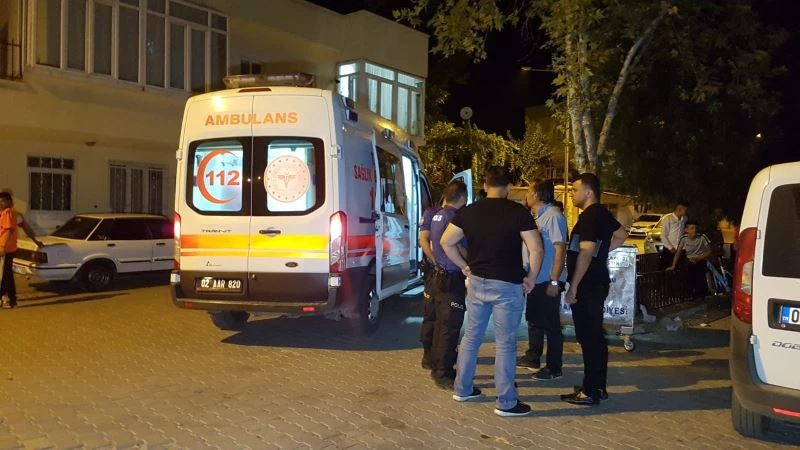 Evinin önünde küfürlü konuştukları için uyardı, saldırıya uğradı
