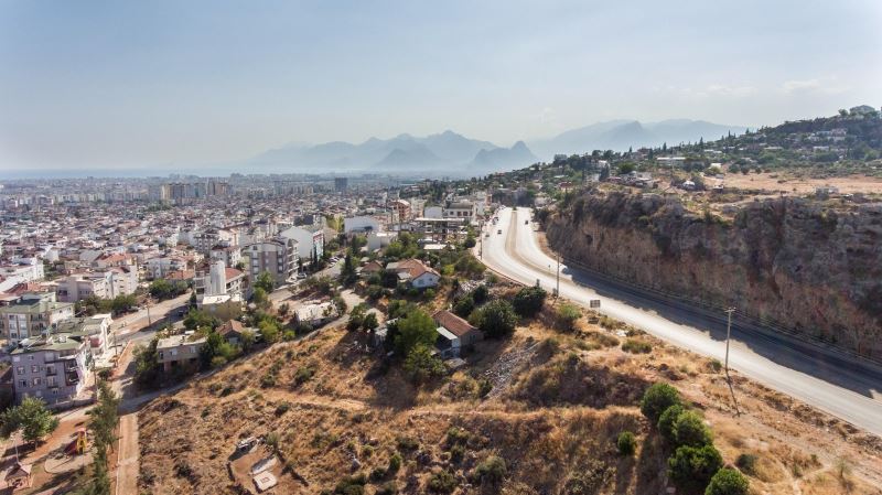 Kütükçü’ye kapalı pazar ve okul müjdesi
