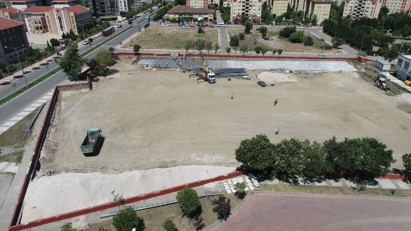 Fikri Bayrıl Spor Tesisi yenileniyor
