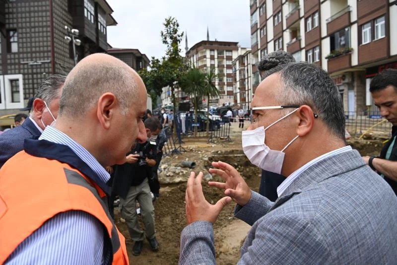 Bakan Adil Karaismailoğlu: “Meteorolojinin bildirdiği yoğun yağışa karşı tedbirlerimizi almış durumdayız”
