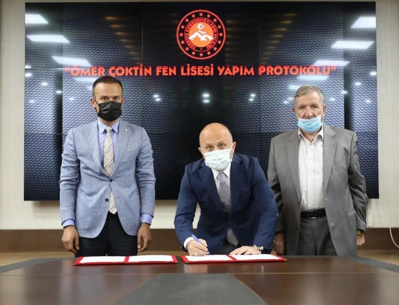 Doğubayazıt Ömer Çoktin Fen Lisesi yapım işi protokolü imzalandı
