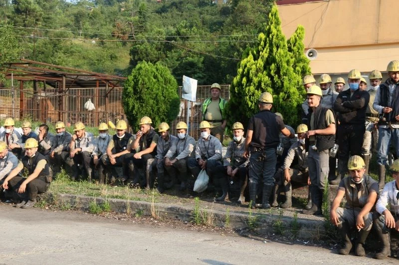 GMİS yönetimi, Armutçuk’ta madenciyi bilgilendirdi
