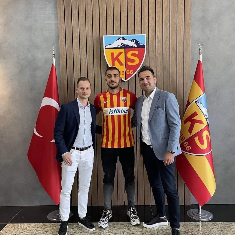 Kayserispor, Majid Hosseni’yi açıkladı
