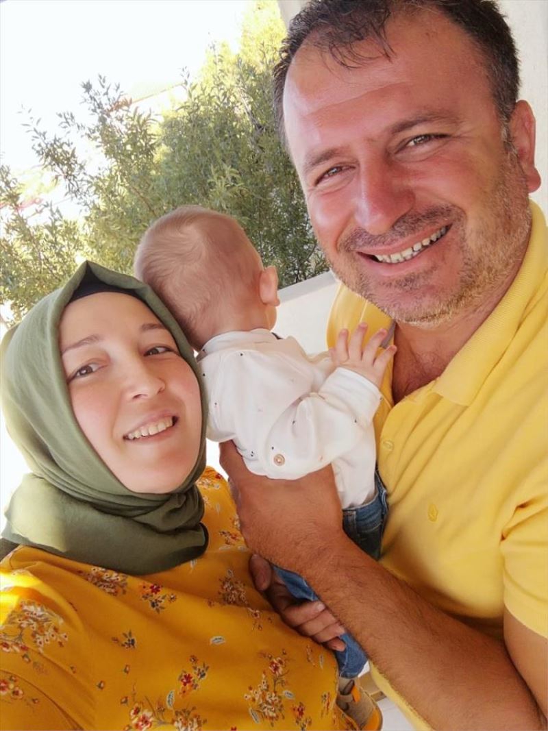 Kadavradan rahim nakliyle anne olan Derya Sert, Türkiye