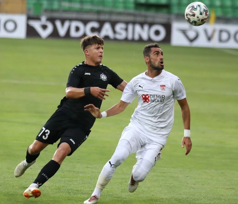 Sivasspor, Petrocub’u ağırlayacak
