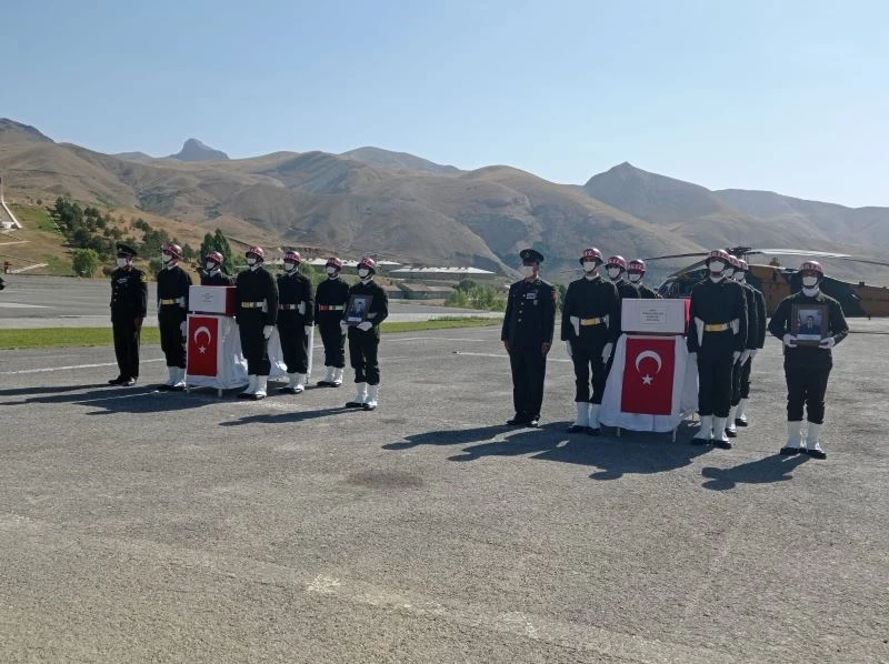 Şehit askerler için uğurlama töreni
