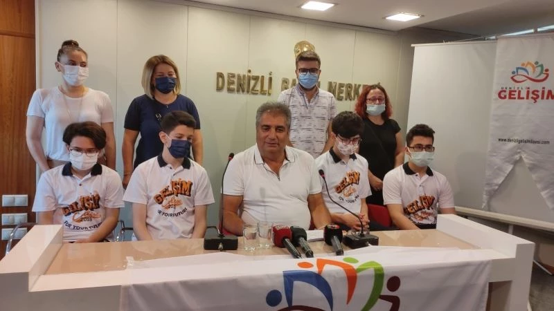 Denizlili birinciler Gelişim Kolejini tercih etti
