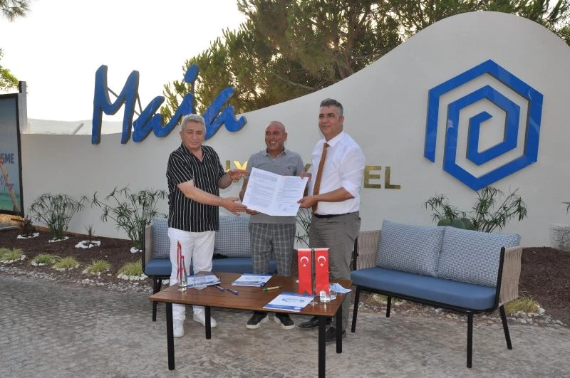 Hayırsever iş adamı Çeşme’deki öğretmenlere lojman yapacak
